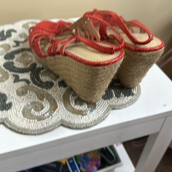 Ann Taylor coral wedge heels - Picture 5 of 9